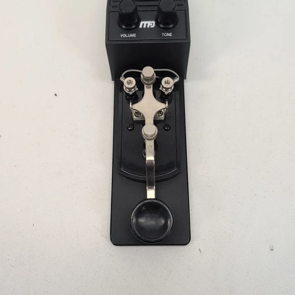 MFJ-557 Deluxe Morse Code Practice Oscillator Straight‎ Key w/ Volume Control